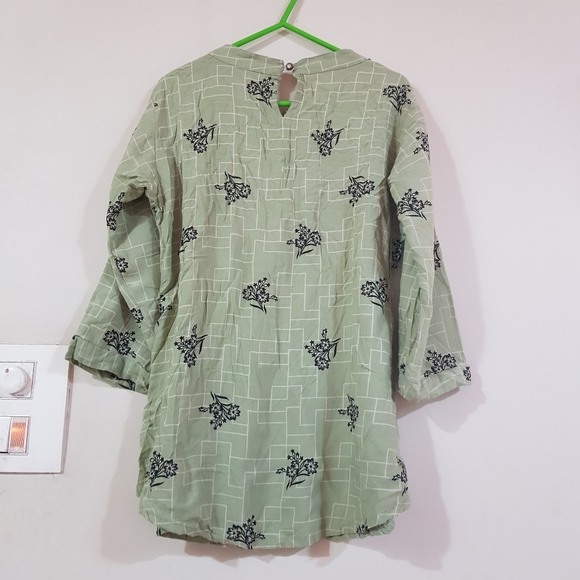 Floral print Top - Picture 2 of 6